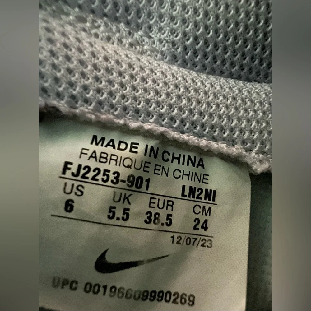 Nike Low Dunks White and Pink/purple Sneakers - Picture 5 of 13